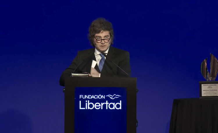 El presidente Javier Mieli disertó en la cena de la Fundación Libertad.