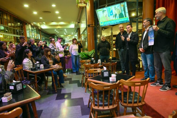 La propuesta articula al sector público y privado para fortalecer el centro de la ciudad, impulsar la actividad comercial y ampliar el acceso a la cultura.