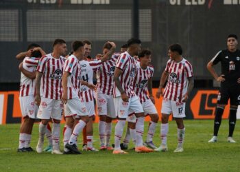 Prueba de fuego para Instituto frente a Estudiantes en el Monumental