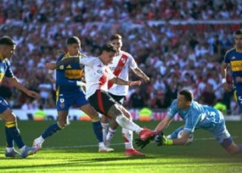 River y Boca animan un duelo trascendental en el Monumental: ¿quién llega mejor al súperclásico?