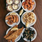 De boca en boca a número uno en mariscos: la historia de Valdés en Córdoba