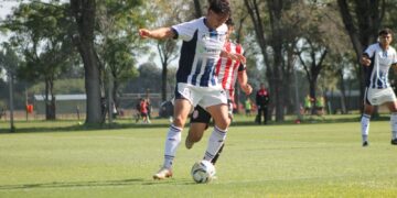 Talleres festejó en su visita a Barracas Central y se afianza como escolta Talleres festejó en su visita a Barracas Central y se afianza como escolta