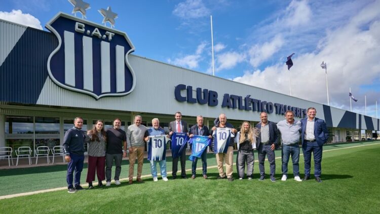 Talleres y la LCF afianzan sus vínculos de gestión con una serie de encuentros Los directivos de la liga y de Talleres visitaron ambos predios.