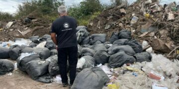 Clausuraron una droguería por el arrojo ilegal de 58 bolsas de residuos También se constató que la firma no estaba inscripta como gran generadora de residuos.