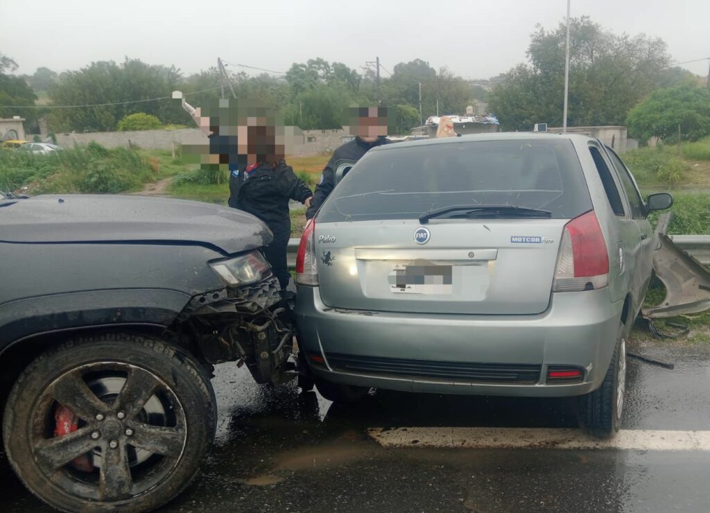 Tres personas resultaron heridas tras un choque en Circunvalación