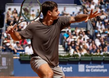 Ugo Carabelli logró el mejor triunfo de su carrera ante Khachanov