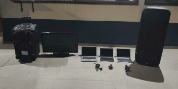 Detienen a cuatro menores por robo en una escuela