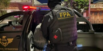 Extranjero detenido: vendía cocaína y vigilaba el barrio con cámaras en postes de luz