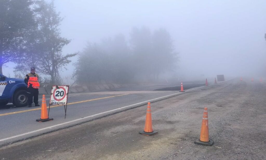 Corte total en el Camino de las Altas Cumbres por hundimiento de calzada