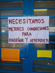 Clase pública de la Facultad de Educación y Salud de la UPC en defensa de las universidades
