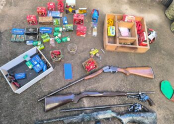 El detenido fue trasladado a sede policial junto con los elementos secuestrados.