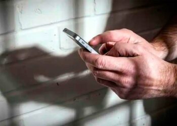 El Gobierno habilita bloqueadores de celulares en cárceles federales para reforzar la seguridad