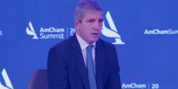 El ministro de Economía, Luis Caputo.