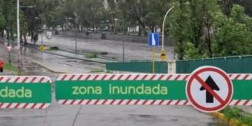 Por las fuertes lluvias, cierran cinco tramos de la Costanera