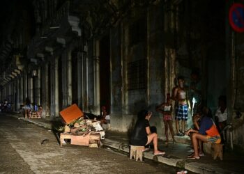 Crisis energética en Cuba: el regreso a la leña y el carbón ante la escasez de gas