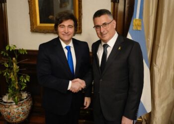 El canciller israelí celebró la expulsión del representante de Irán en Argentina
