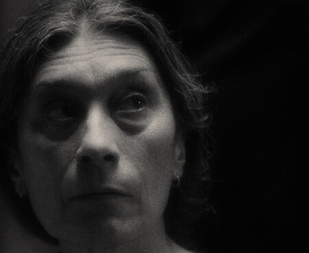 El Cineclub vuelve a ser protagonista en su propia pantalla “La noche está marchándose ya”, dirigida por realizadores cordobeses, vuelve a la cartelera desde este jueves con funciones especiales hasta el 22 de abril.