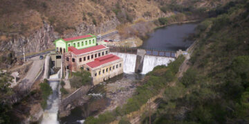 Epec: cómo Córdoba pasó de concesiones extranjeras a un modelo energético estatal