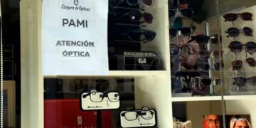 Ópticas de Córdoba alertan por la falta de pagos de PAMI