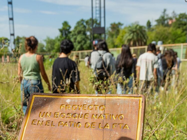 La Universidad Provincial de Córdoba impulsa la innovación productiva con anclaje territorial, articulando ciencia, Estado y sector privado para transformar el conocimiento en desarrollo regional.