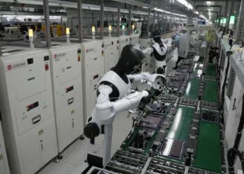 China impulsa la automatización industrial con robots humanoides en líneas de montaje