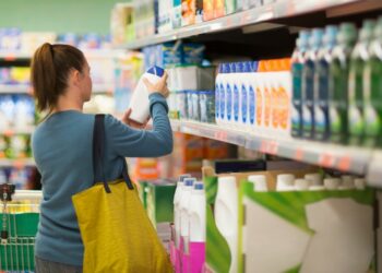 En la localidad entrerriana de Sauce de Luna, ante la falta de liquidez, el intendente Alcides Alderete debió reemplazar un bono no remunerativo de $30.000 por un ticket canasta de $50.000