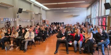 Con cambios de último momento, Uepc aprobó la oferta provincial