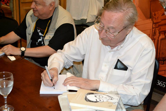 El “Tío” Ponsati: a diez años, lo recordamos en cada página Esta tarde se realizará el homenaje que consistirá en la lectura de materiales sobre él y de él. La actividad comienza a las 19.