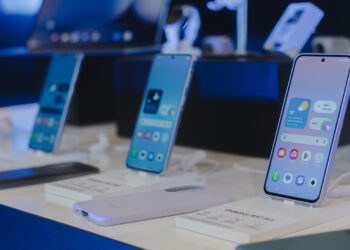 La gama media de los Galaxy se renueva y conversamos con su responsable en el país Los nuevos integrantes de la gama media de Samsung: Galaxy A37 y A57.