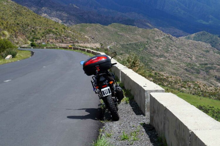 El Camino de las Altas Cumbres permanecerá cerrado este jueves entre las 6.30 y las 14 por tareas de mantenimiento y prevención de desprendimientos en zonas de montaña.