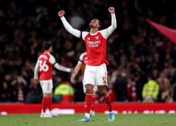 Arsenal se consagró campeón de la Premier League y cortó una sequía de 22 años