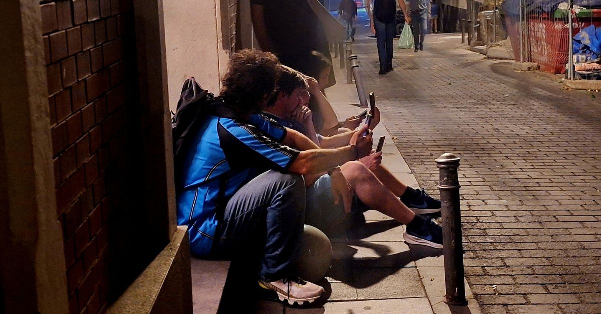 Ser campeón al otro lado del mundo Desde el barrio de Lavapies, en Madrid, así se celebró Belgrano campeón. Fotos: Simón González Alegre.
