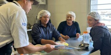 El Banco de Alimentos y la Universidad profesionalizan la cocina comunitaria con salida laboral