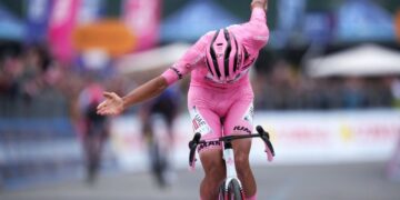Comienza el Giro de Italia: una batalla por la malla rosa
