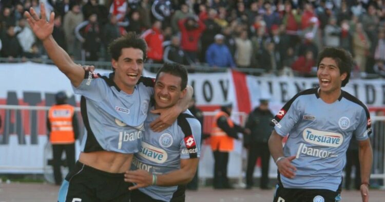 Cómo está el historial de cruces eliminatorios antes de la final Belgrano - River El festejo de Farré con el Picante Pereyra y Luciano Lollo en el Monumental (Fotobaires).