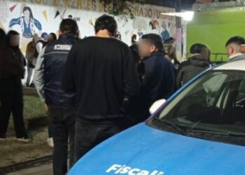 Más de 3.900 personas desalojadas en fiestas clandestinas y espectáculos no autorizados Controles y desalojos en fiestas clandestinas durante el fin de semana en Córdoba.