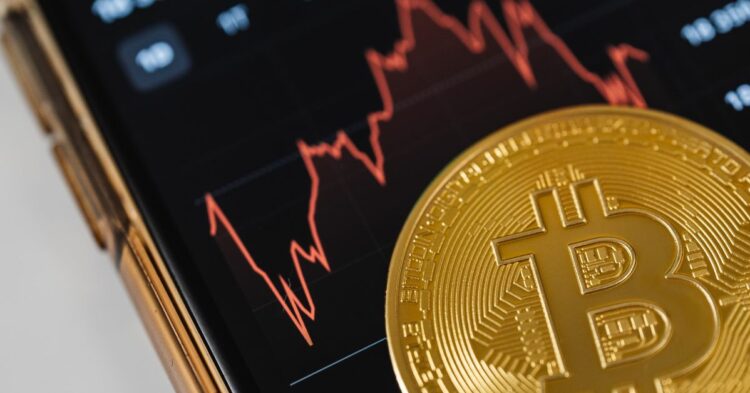 Desbaratan una banda de estafas virtuales con criptomonedas y cuevas financieras
