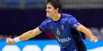 Diego Simonet anunció que se retirará al finalizar la temporada