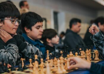 El ajedrez municipal puso primera: más de 100 jugadores participaron del debut Ajedrez