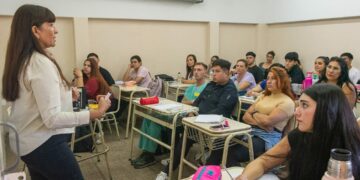 En el acuerdo se articularon convenios con el sistema de salud provincial y municipal para el futuro desarrollo de prácticas profesionales que comprenden la carrera.