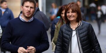 Federico Angelini, el funcionario saliente, junto a Patricia Bullrich.