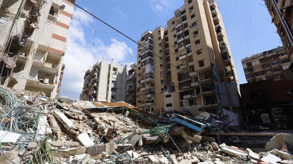 Israel bombardeó Beirut y refuerza su ofensiva contra Hezbolá pese al alto el fuego Israel bombardeó Beirut y refuerza su ofensiva contra Hezbolá pese al alto el fuego