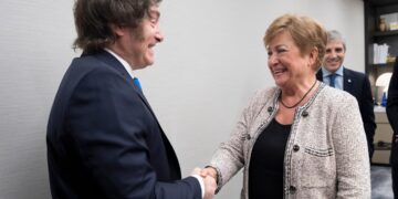 El FMI cuestionó la medición de la inflación y pidió al Gobierno cambiar el esquema Javier Milei y Kristalina Georgieva.