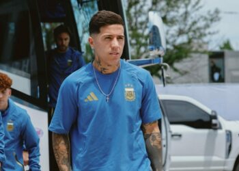 La Selección Argentina aterrizó en Kansas y prepara la defensa del título mundialista