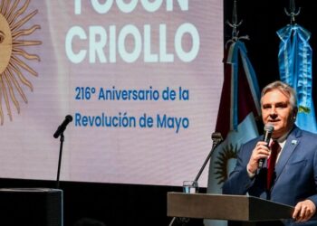 Llaryora encabezó el Fogón Patrio en Villa Nueva y anunció inversiones en salud, seguridad e infraestructura