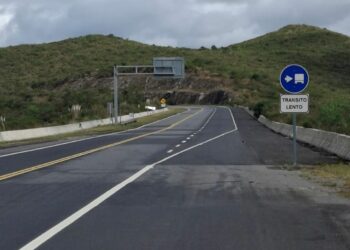 Los desvíos están ubicados en Cañada Larga (km 3) y en Copina (km 87).