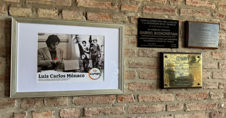 Luis Carlos Mónaco fue homenajeado en los SRT tras la identificación de sus restos Homenaje a Luis Mónaco en los SRT. Foto: Yanina Babiachuk / SRT.