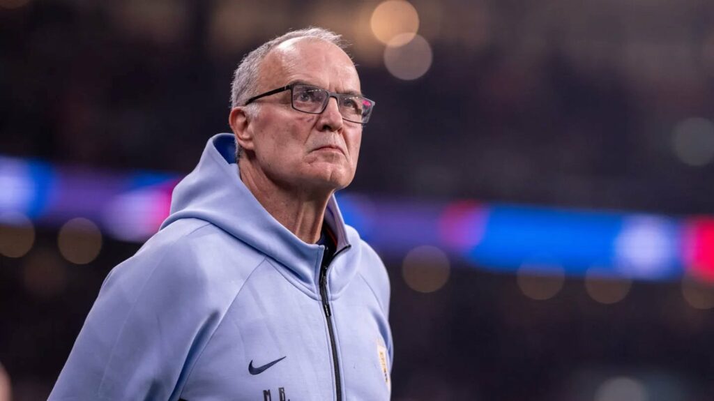 Marcelo Bielsa confirmó la lista de Uruguay con un emotivo video Marcelo Bielsa confirmó la lista de Uruguay con un emotivo video