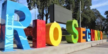 Mataron a un joven de 18 años y hay tres detenidos