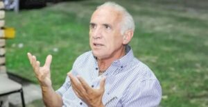 El derecho a un final digno vuelve al centro del debate con el libro de “Pecas” Soriano El derecho a un final digno vuelve al centro del debate con el libro de “Pecas” Soriano
